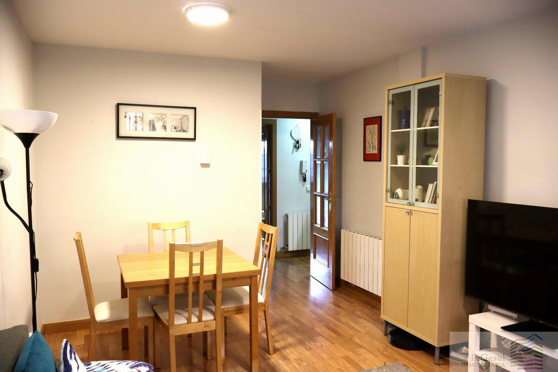 Apartamento en venta en CARABANCHEL, Madrid