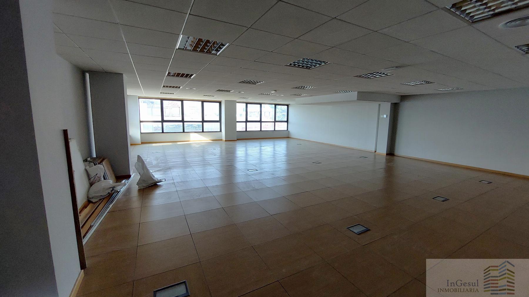 For rent of office in Alcobendas