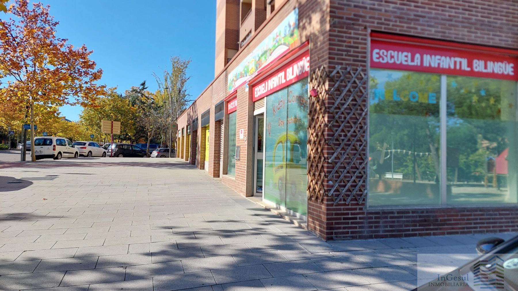 For rent of commercial in Tres Cantos
