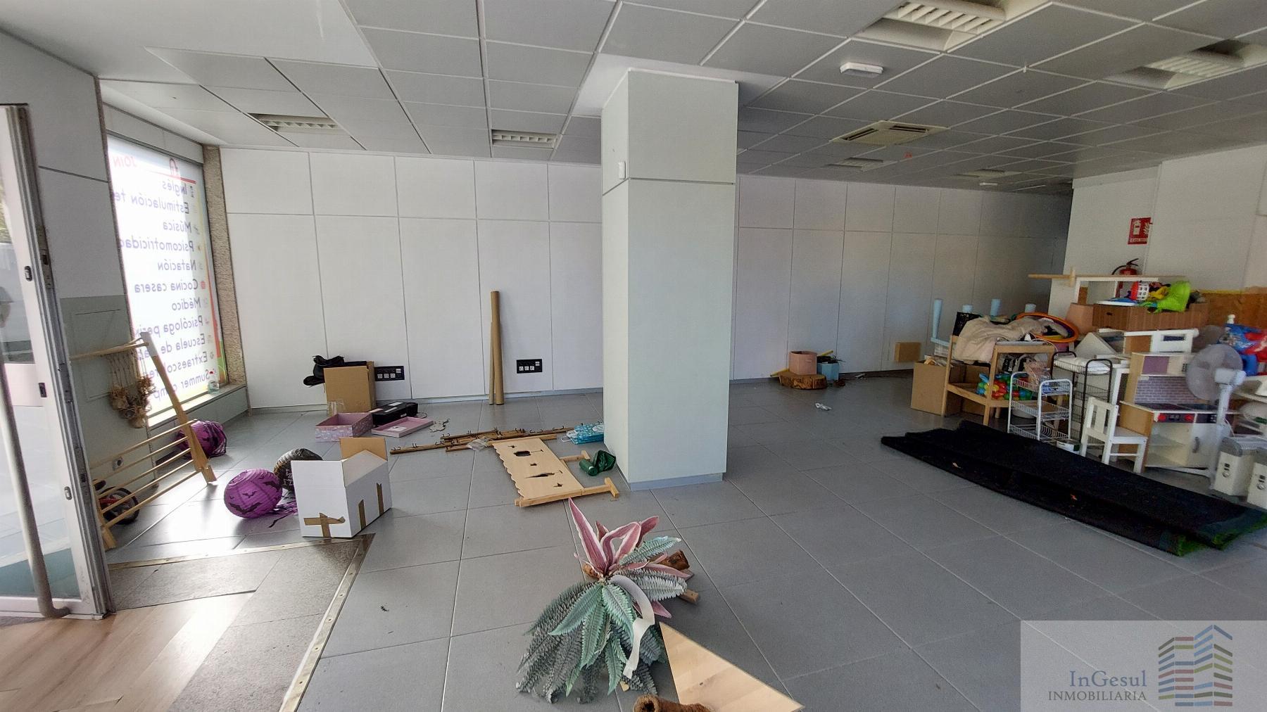 For rent of commercial in Tres Cantos