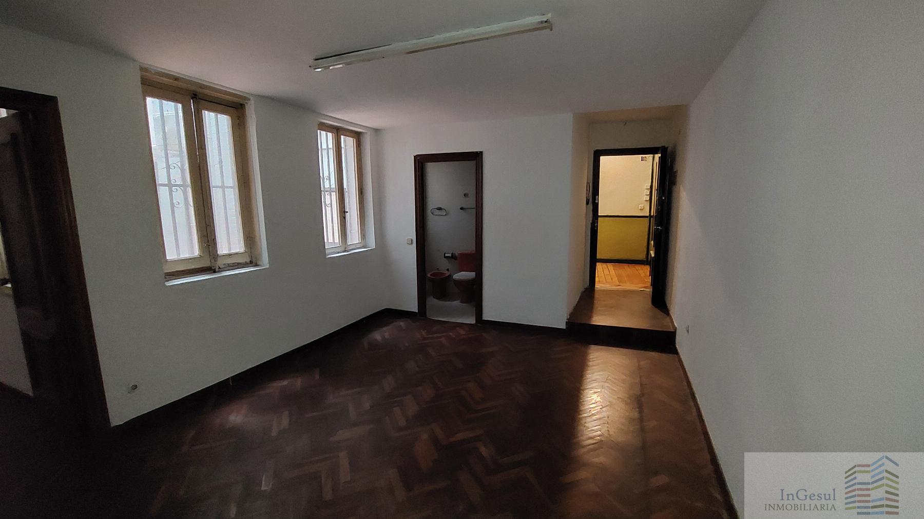 For sale of flat in Madrid