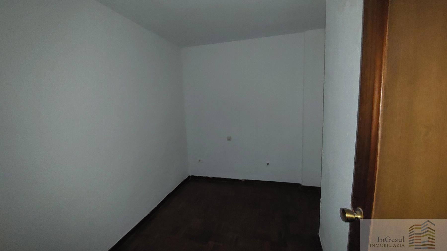 For sale of flat in Madrid