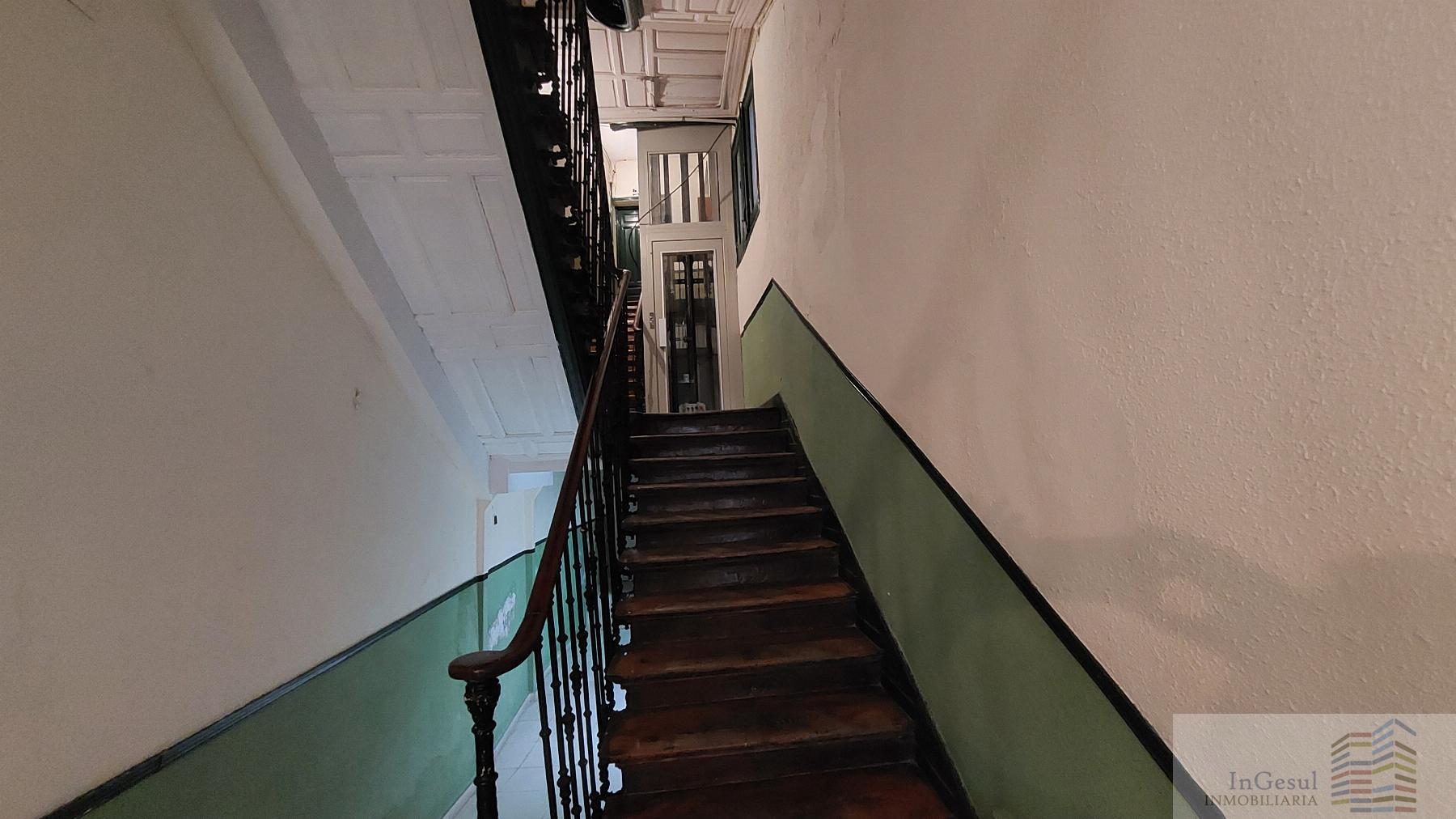 For sale of flat in Madrid