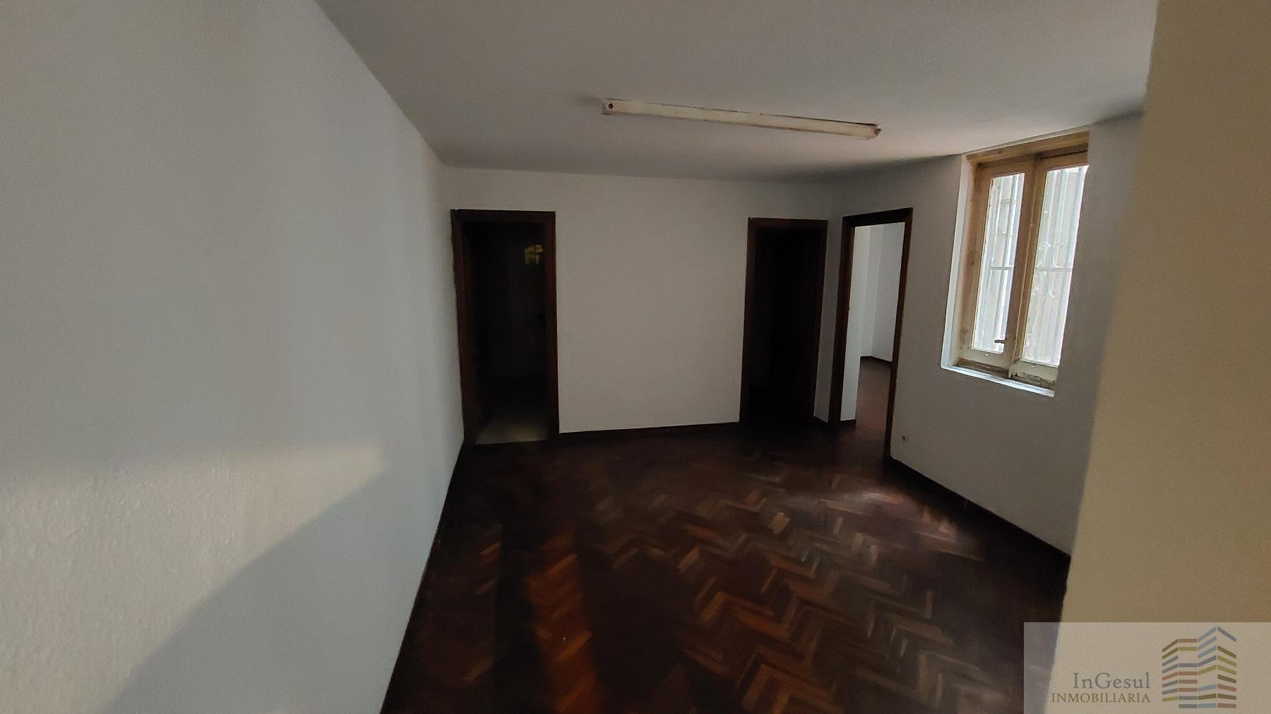 For sale of flat in Madrid