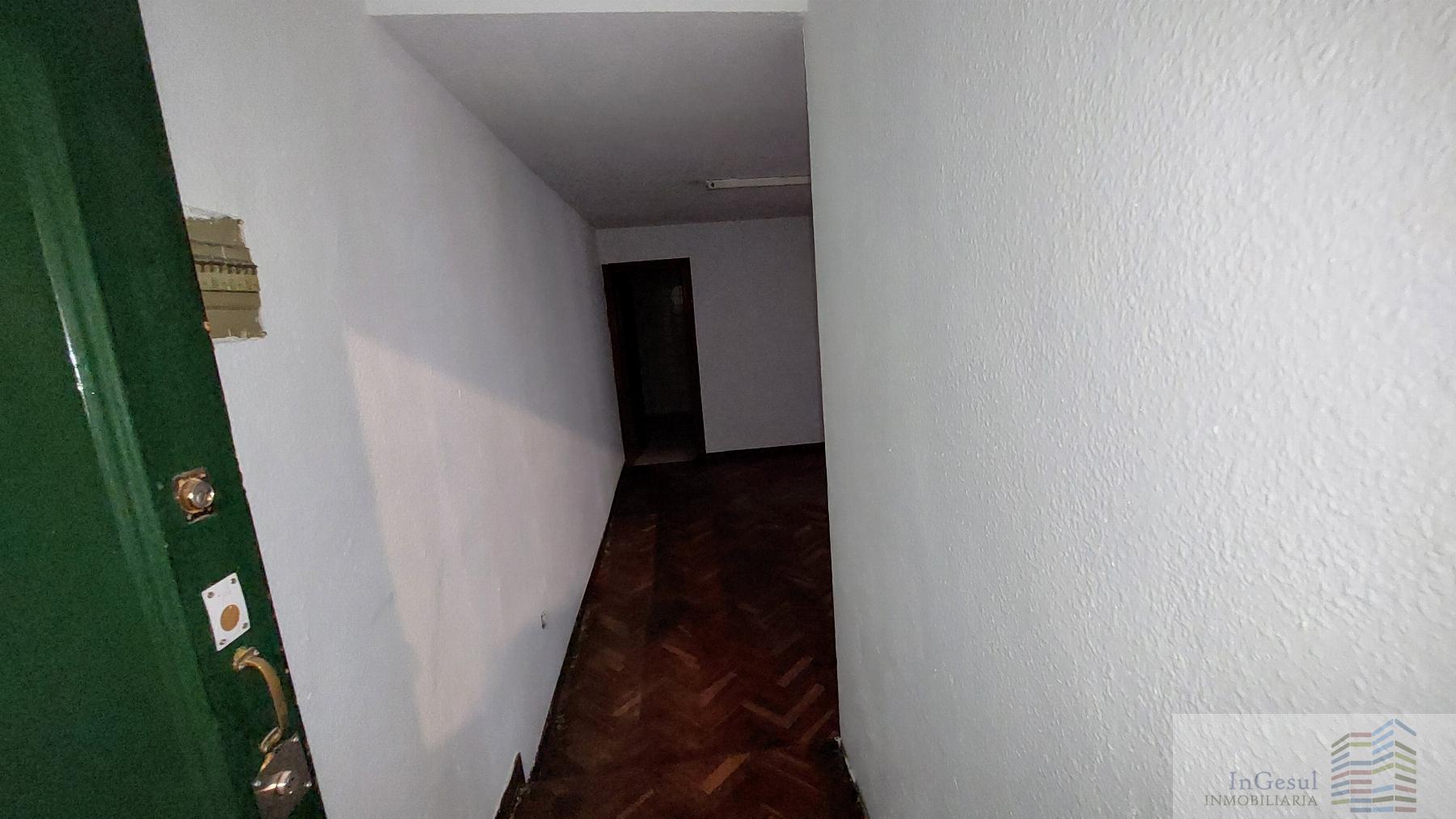 For sale of flat in Madrid
