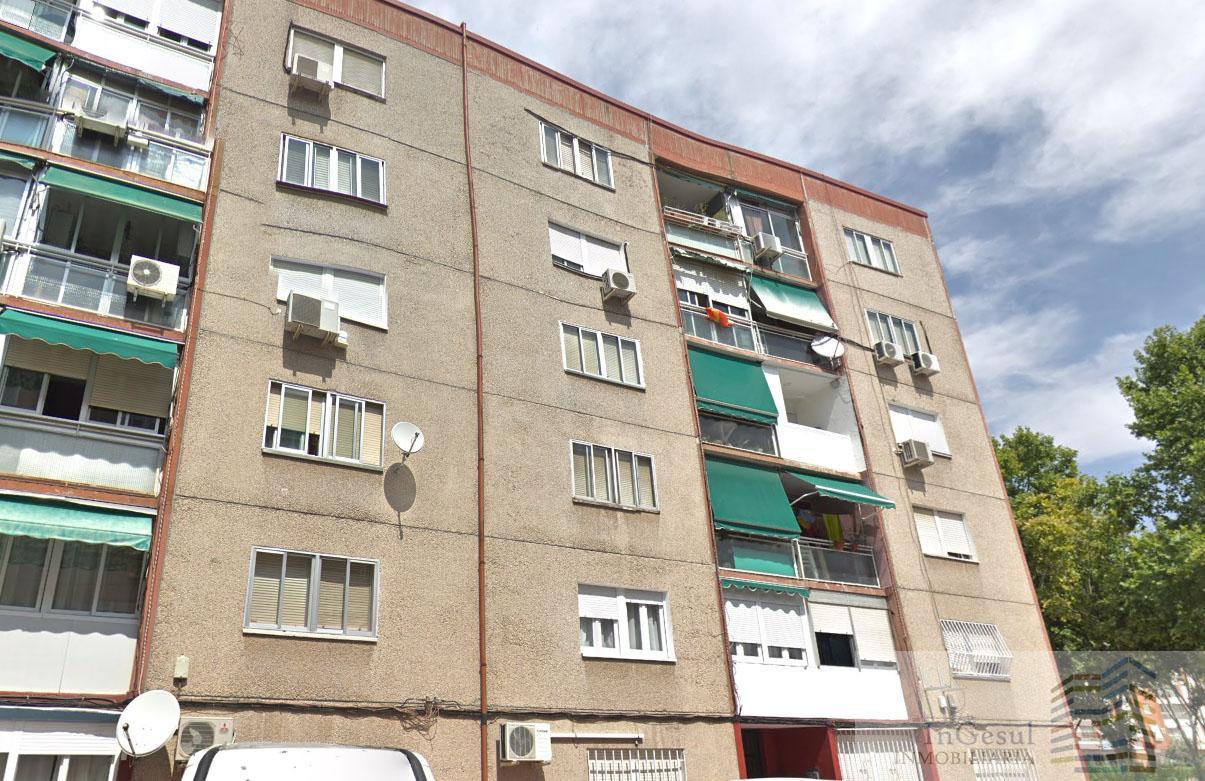 For sale of flat in Alcalá de Henares