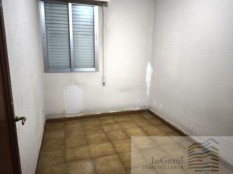 For sale of flat in Alcalá de Henares