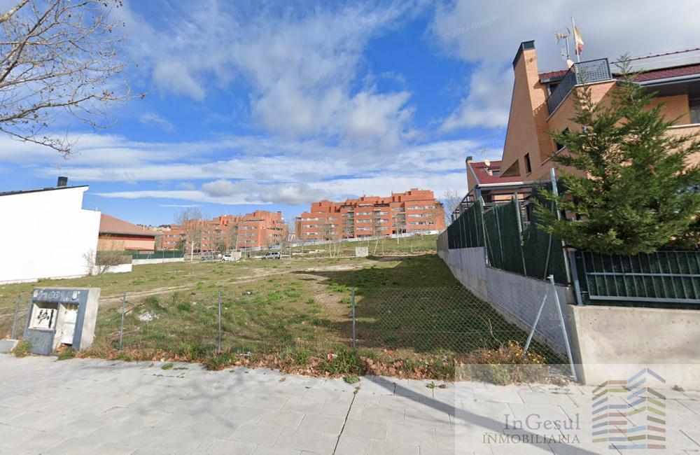 For sale of land in Paracuellos de Jarama