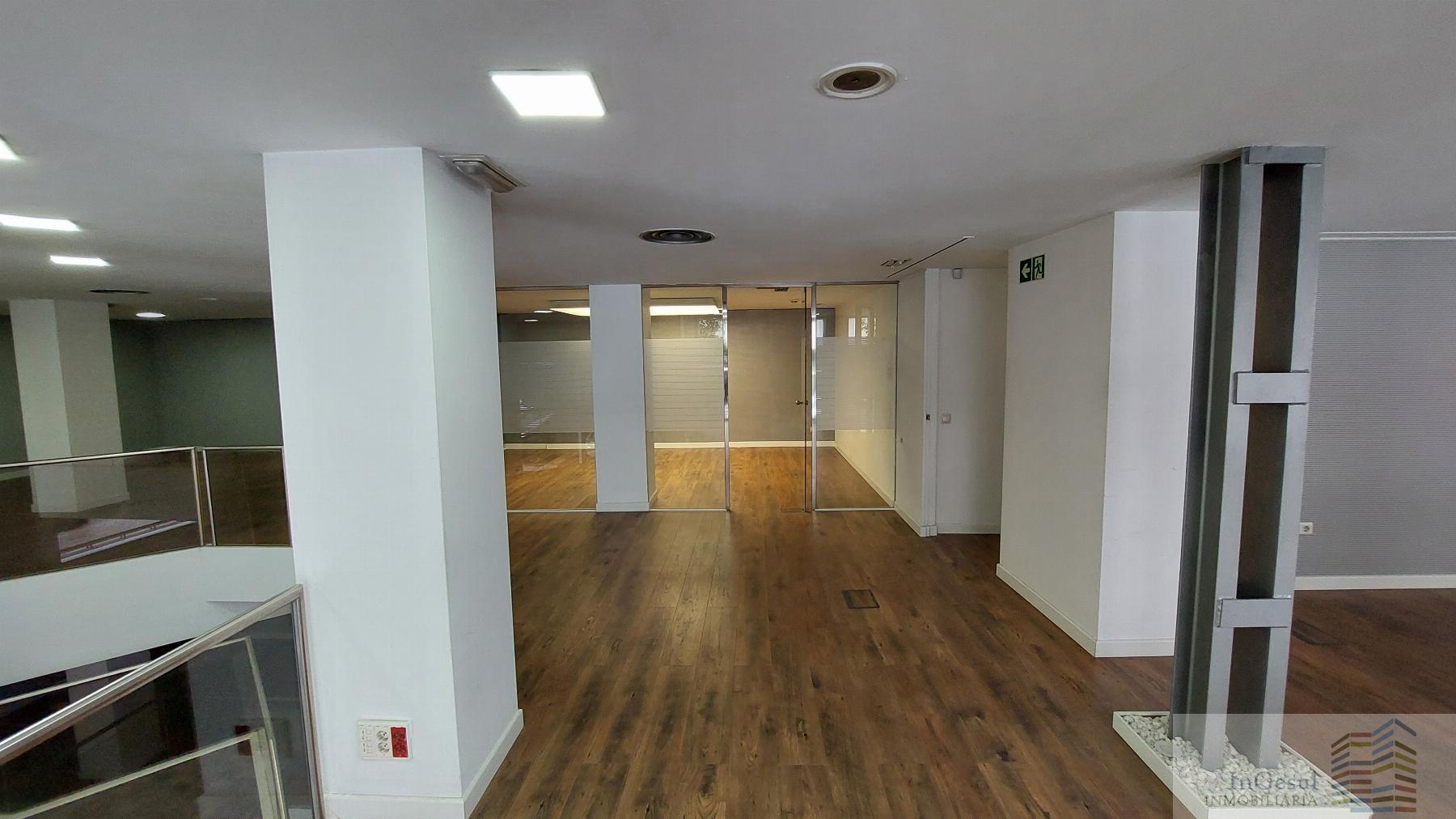 For rent of commercial in Madrid