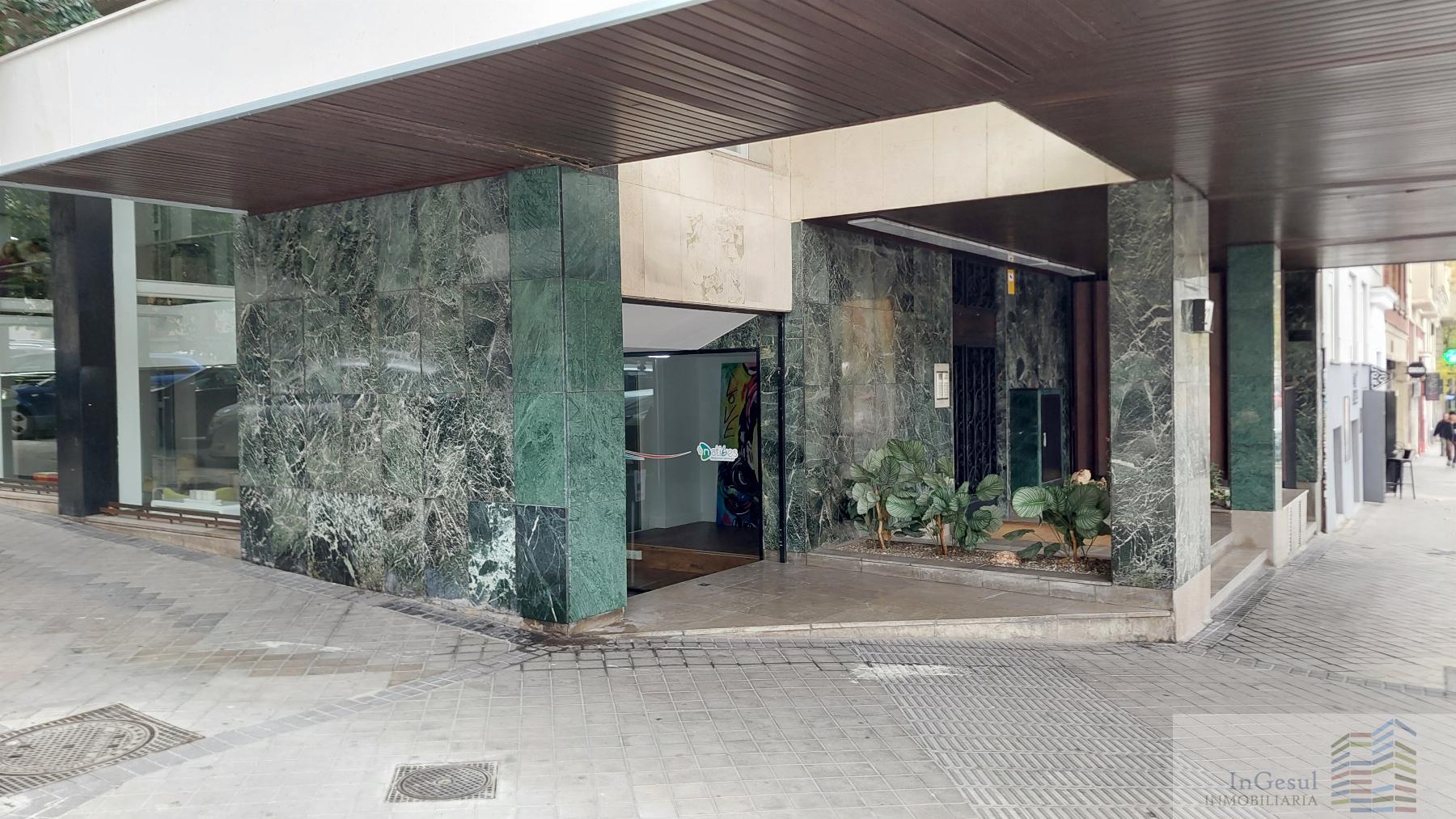 For rent of commercial in Madrid