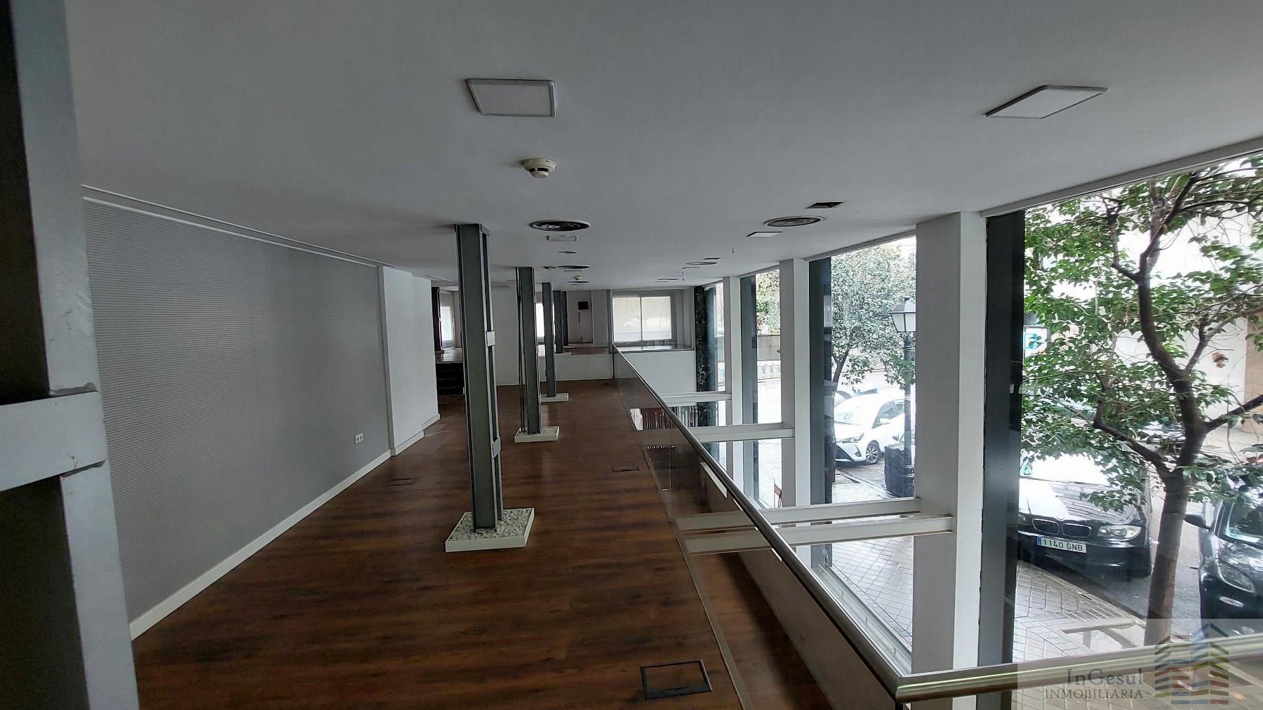 For rent of commercial in Madrid