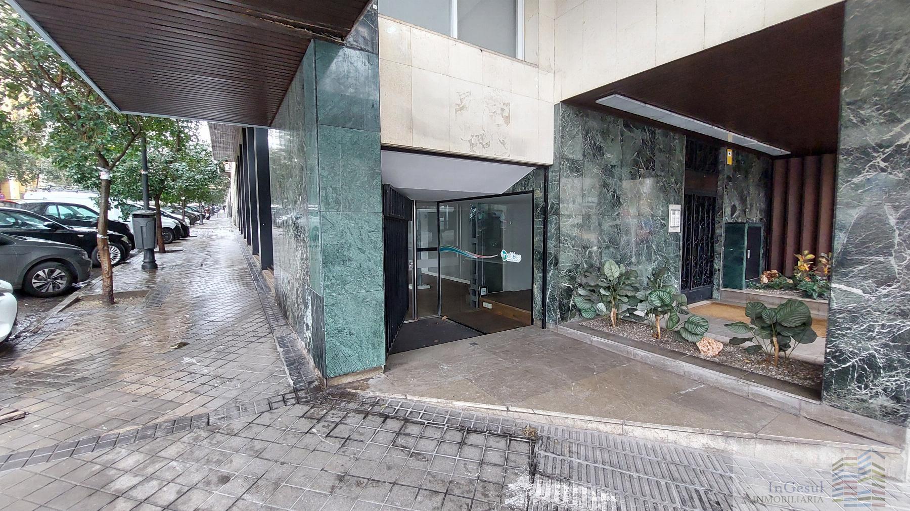 For rent of commercial in Madrid