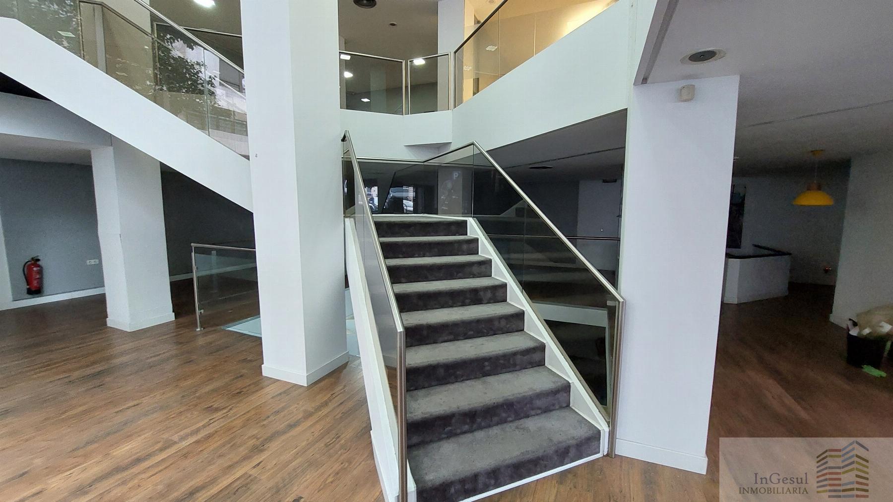 For rent of commercial in Madrid