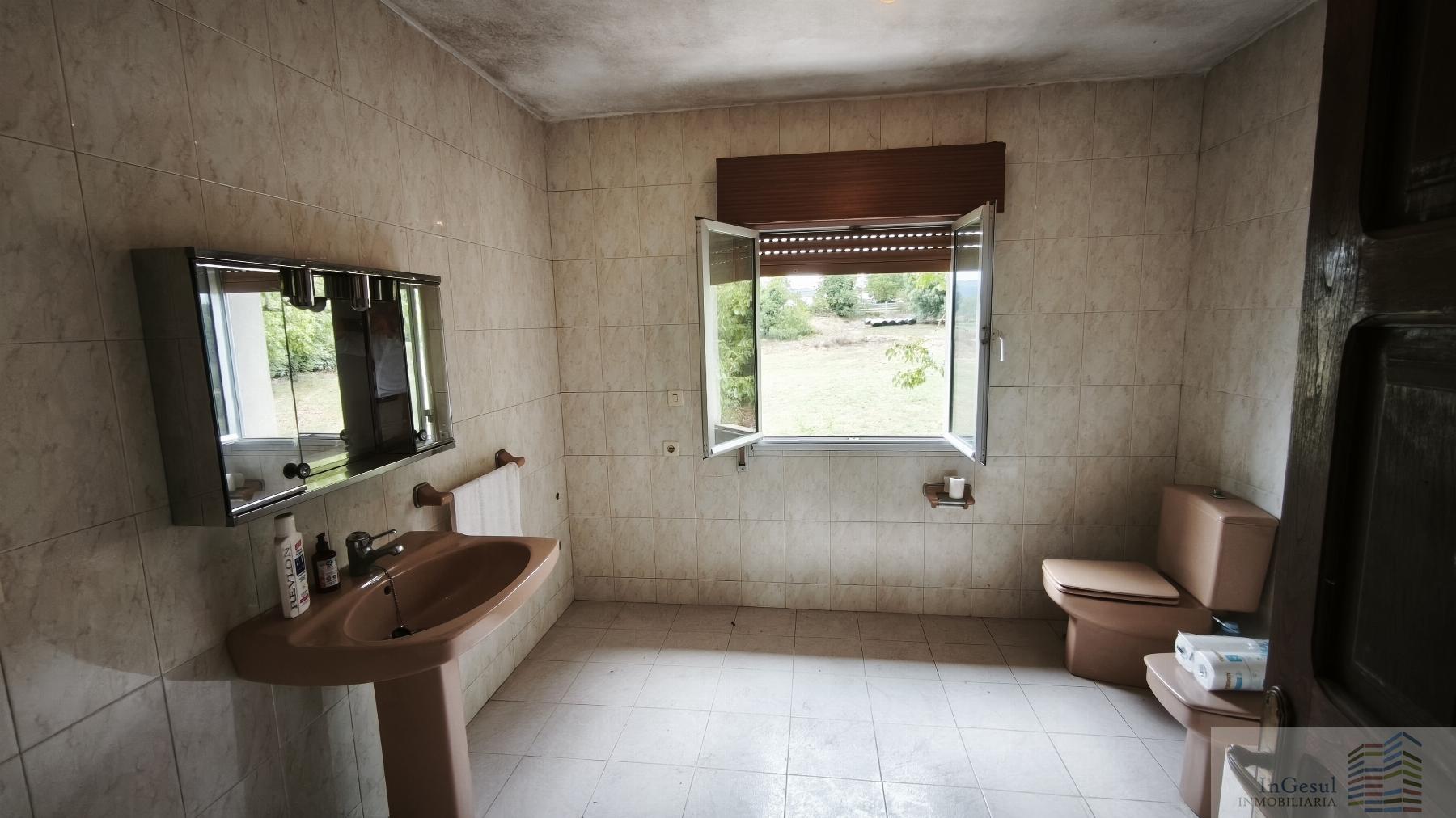 Venta de casa en Las Regueras