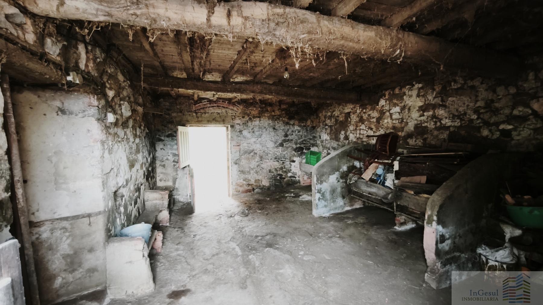 Venta de casa en Las Regueras