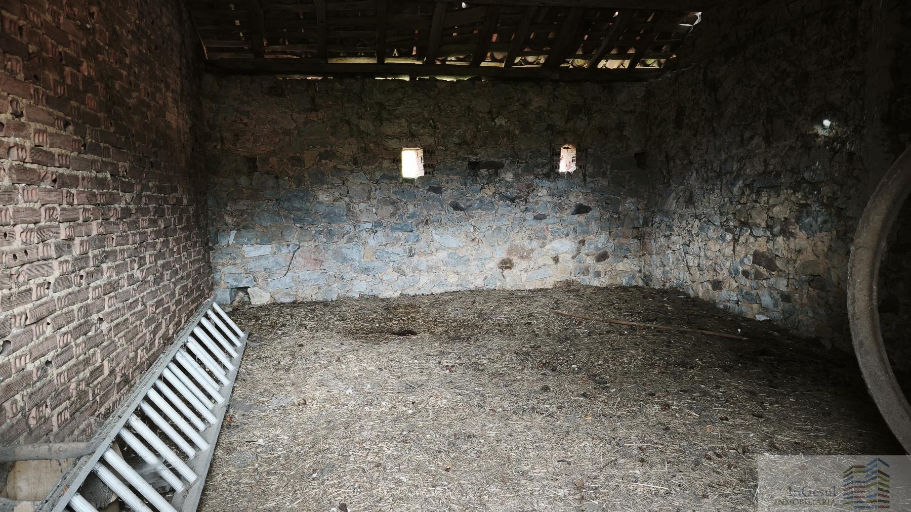 Venta de casa en Las Regueras