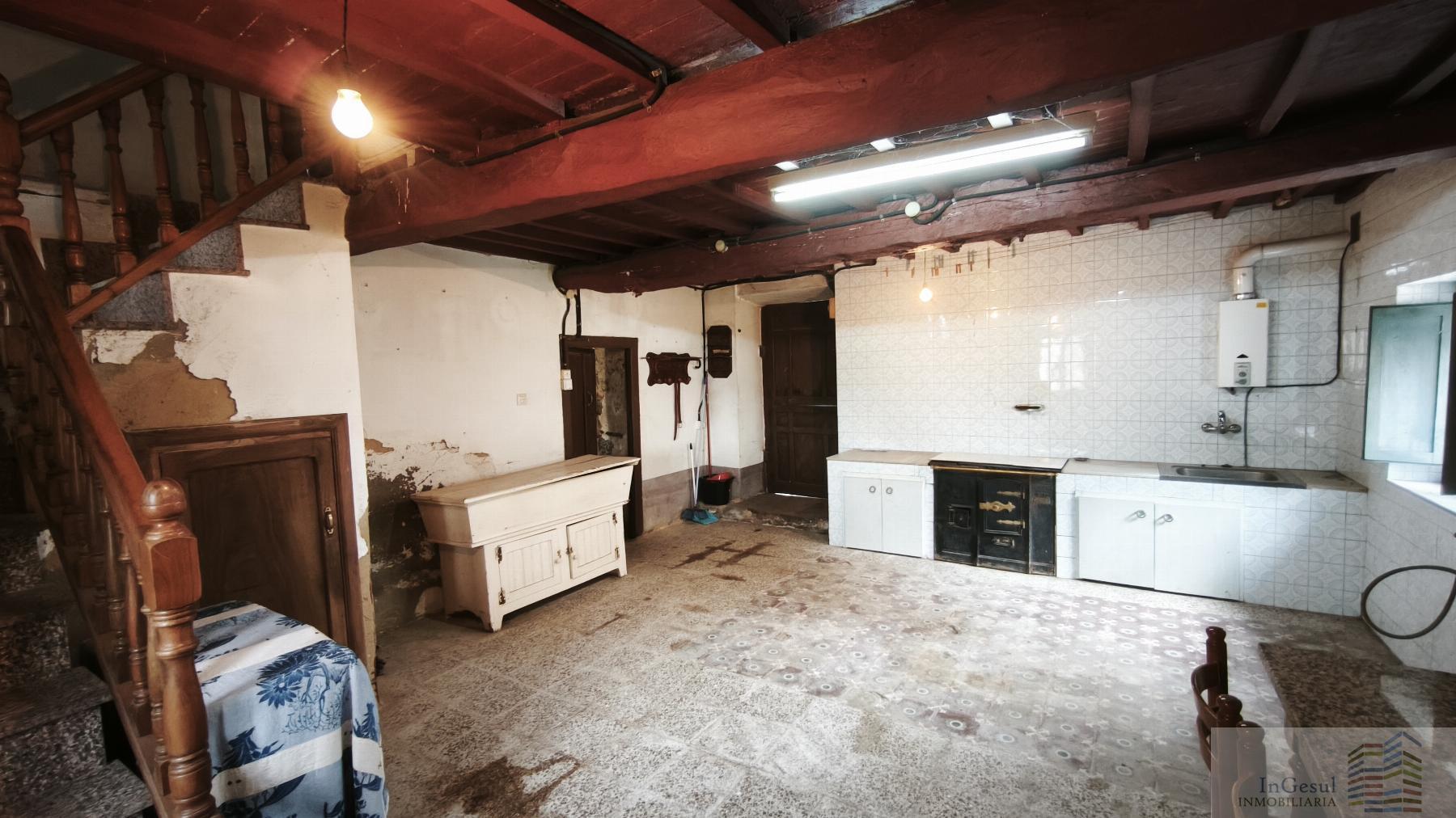 Venta de casa en Las Regueras