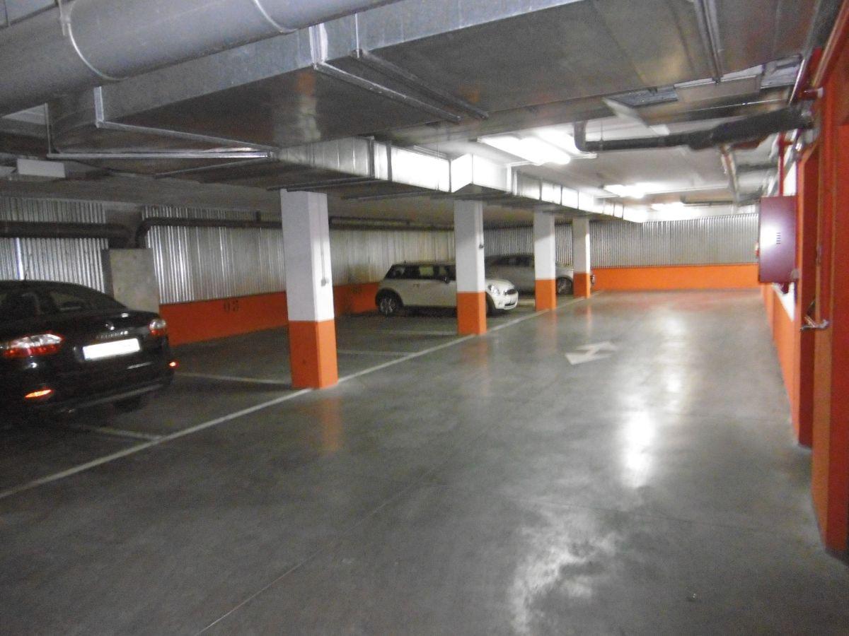 For sale of garage in Madrid
