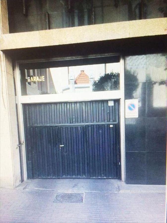 For sale of garage in Madrid