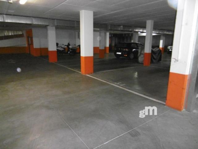 For sale of garage in Madrid
