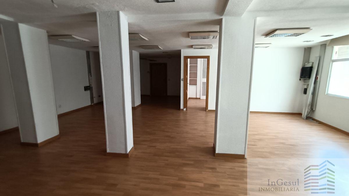 For sale of commercial in Madrid