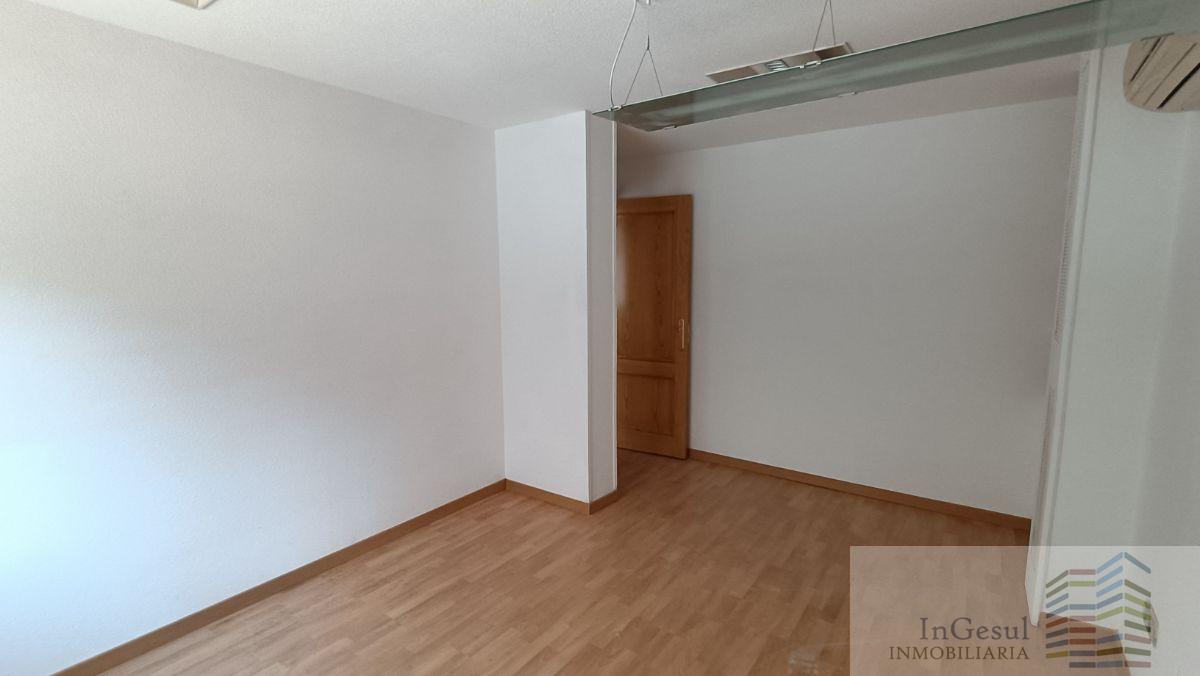 For sale of commercial in Madrid