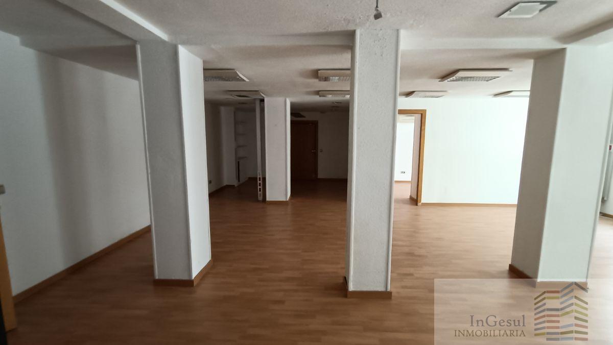 For sale of commercial in Madrid