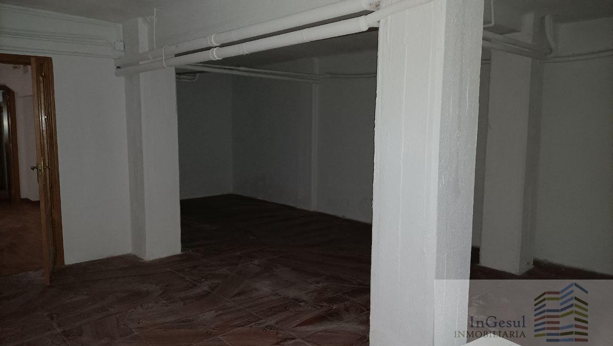For sale of commercial in Madrid