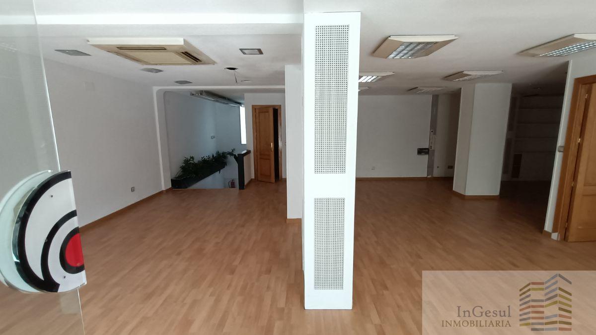 For sale of commercial in Madrid