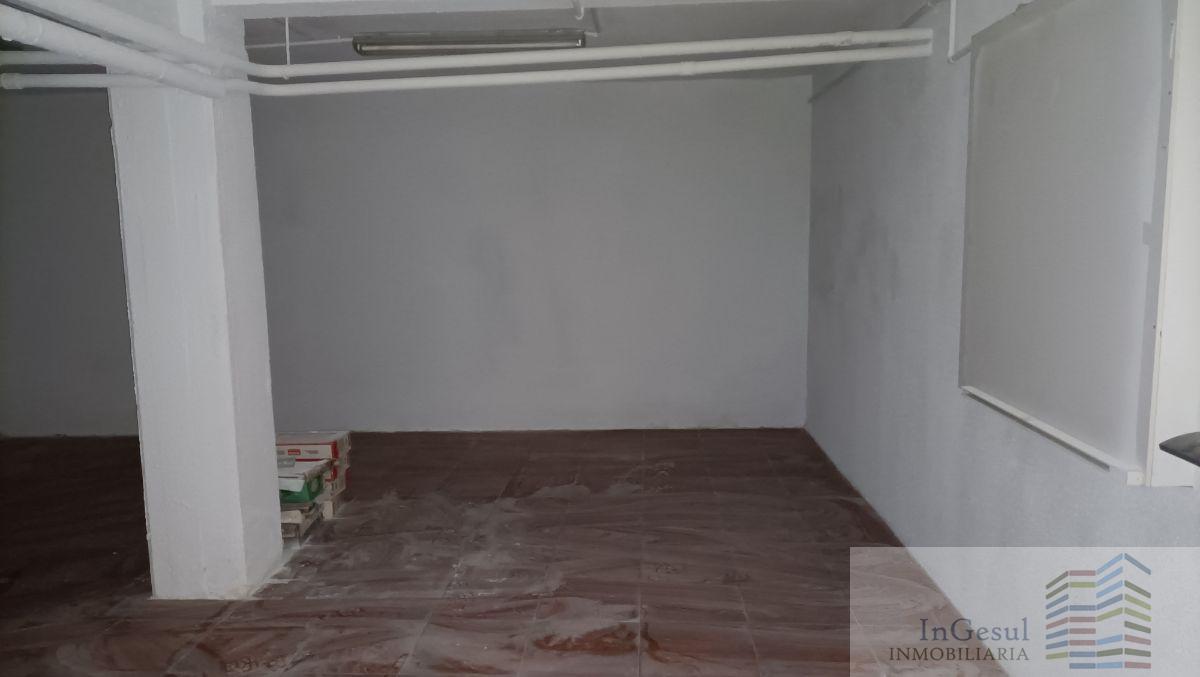 For sale of commercial in Madrid