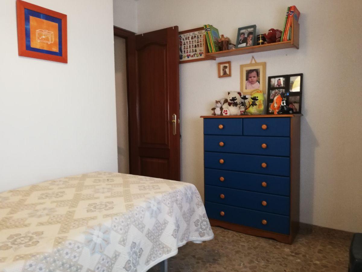 For sale of flat in Almería