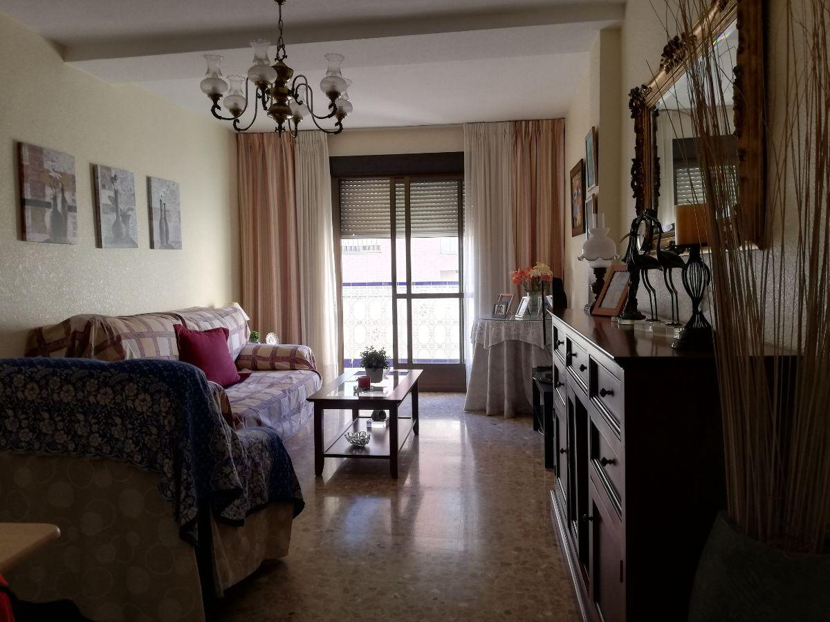 For sale of flat in Almería