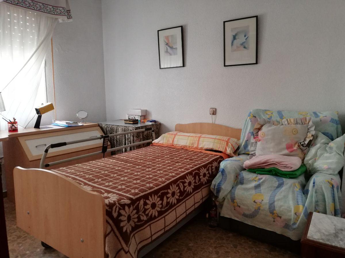 For sale of flat in Almería