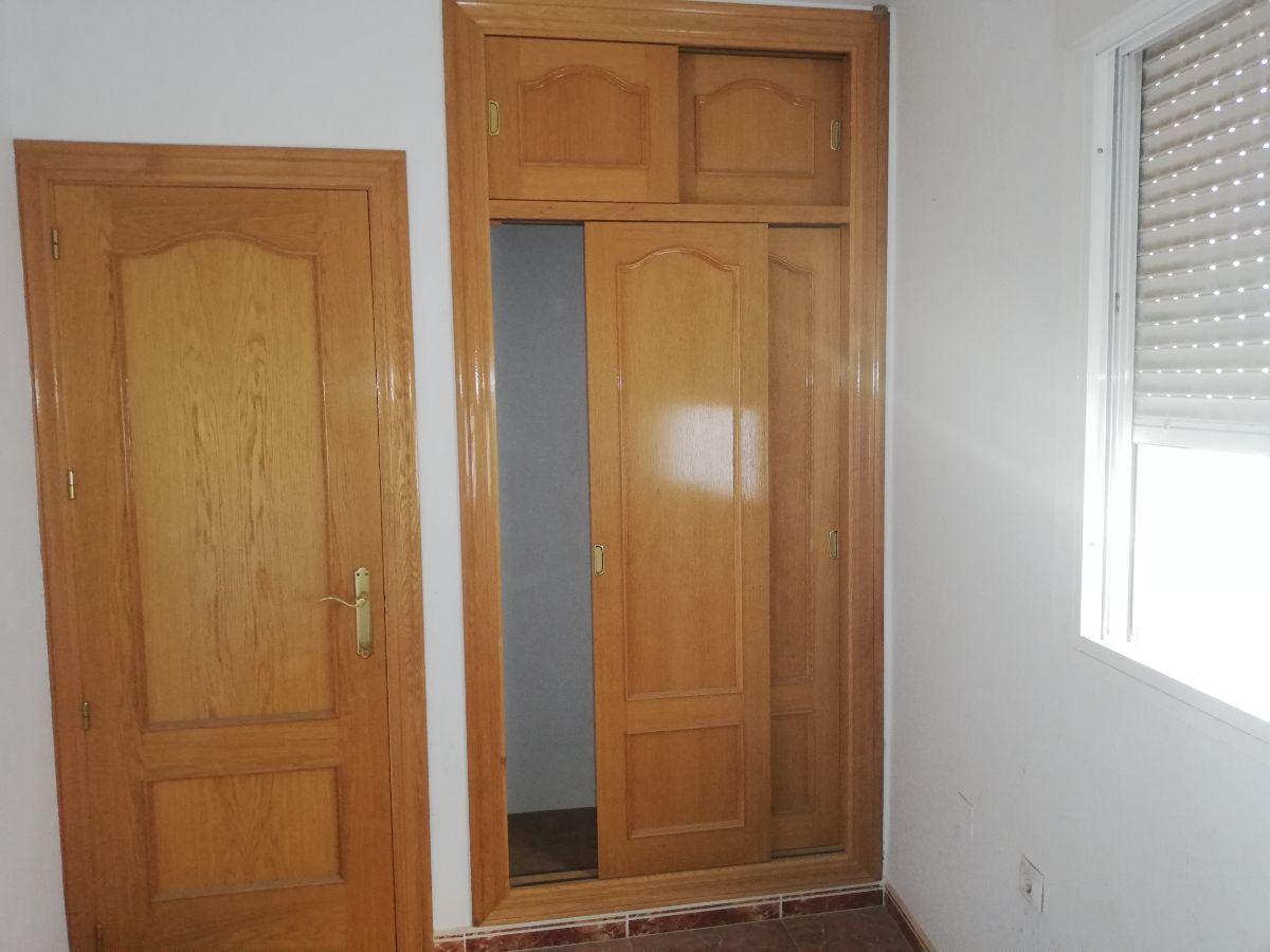 For sale of flat in Almería