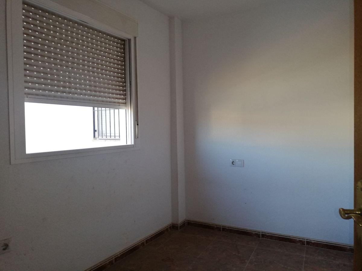 For sale of flat in Almería