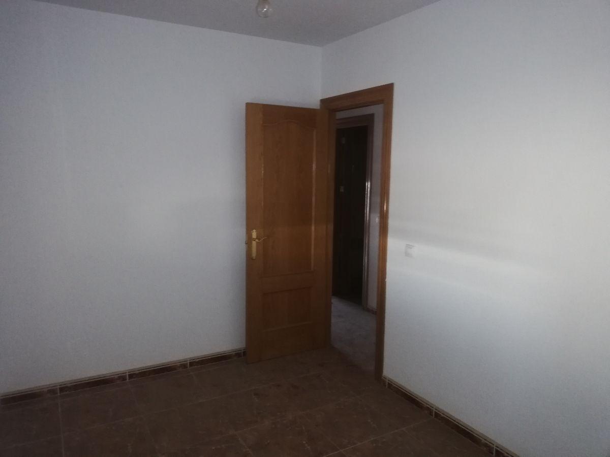 For sale of flat in Almería