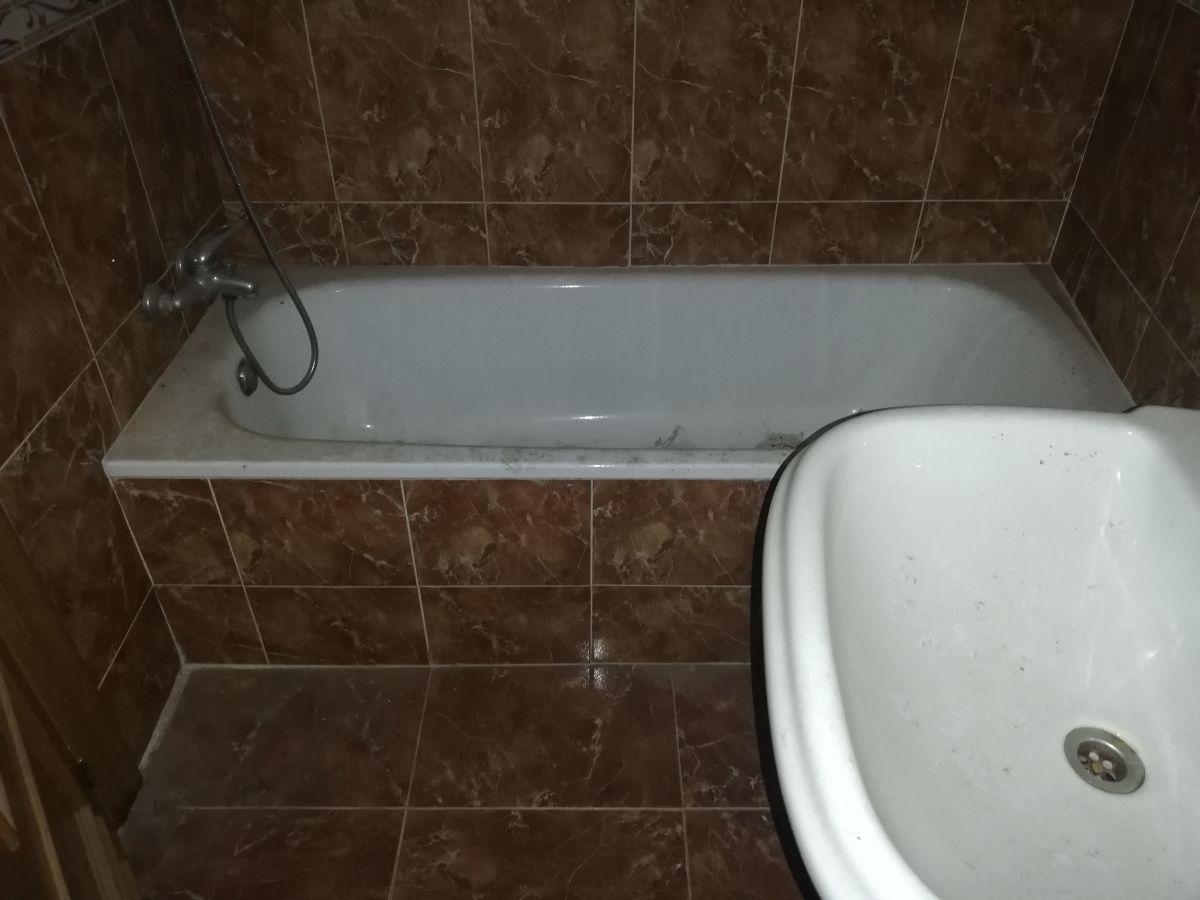 For sale of flat in Almería