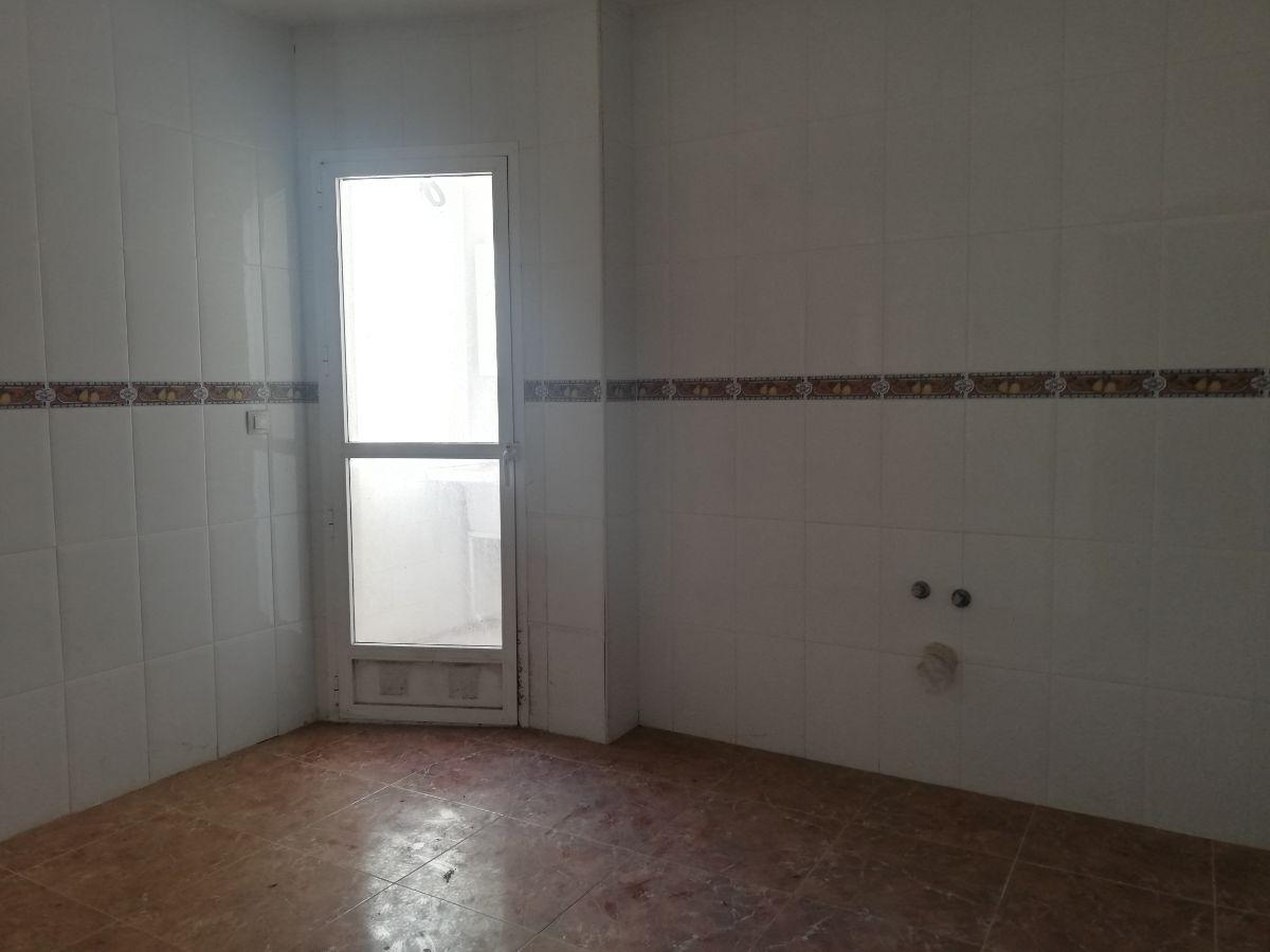 For sale of flat in Almería
