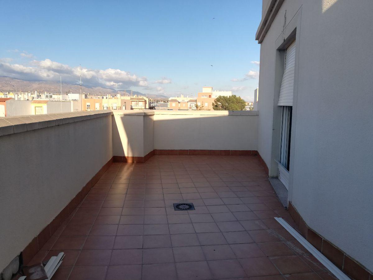 For sale of flat in Almería
