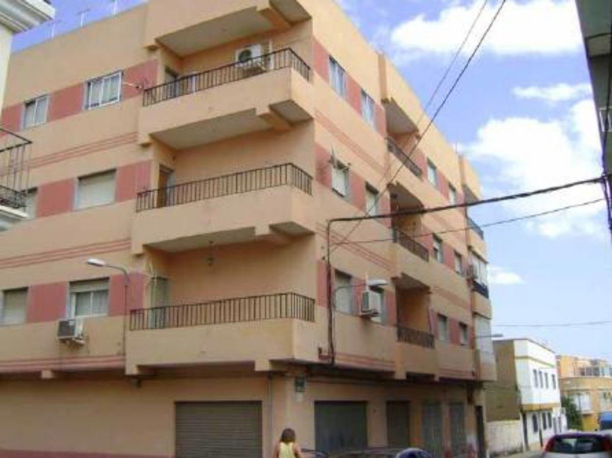 For sale of flat in Pechina
