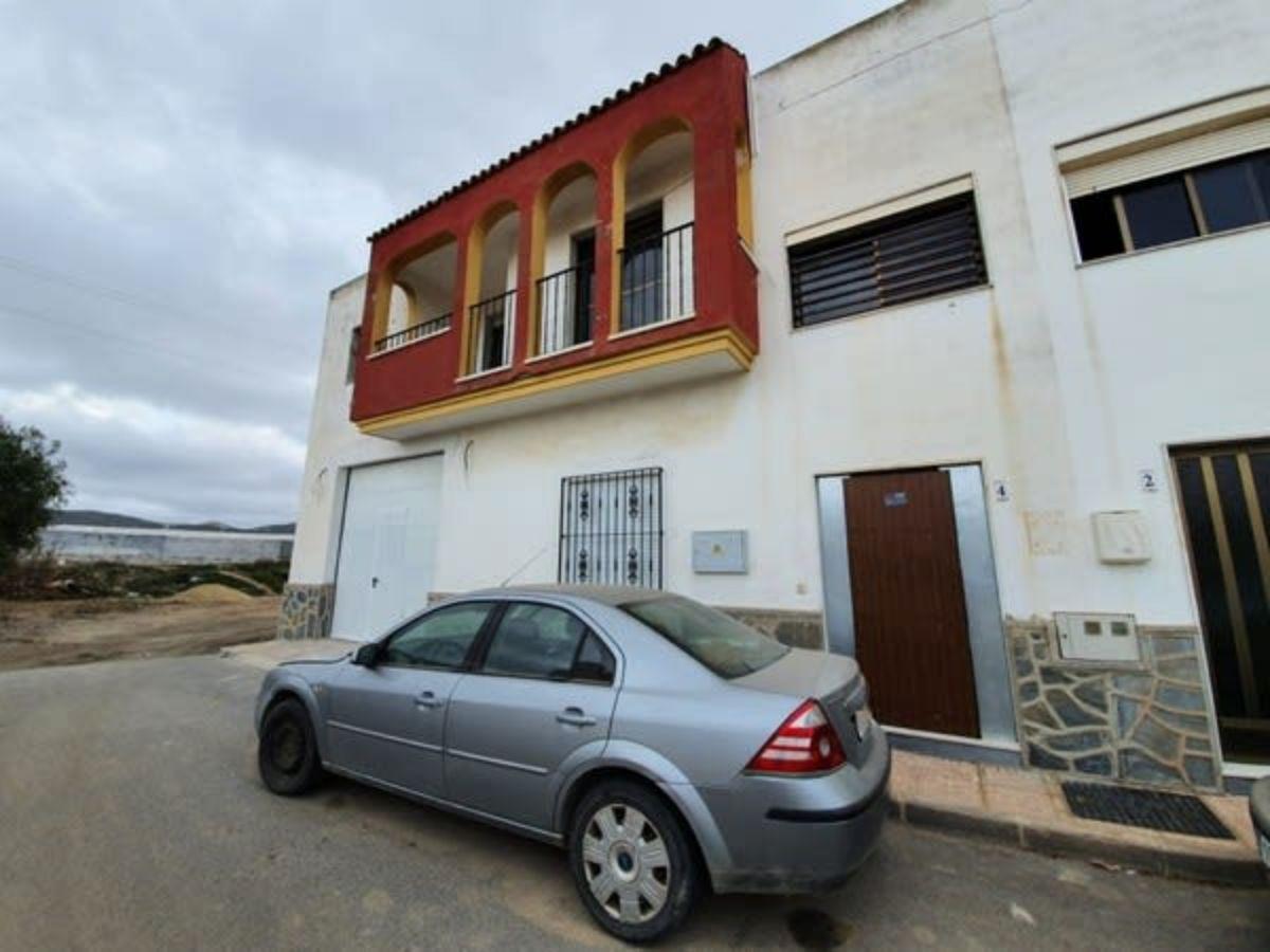 For sale of flat in Níjar