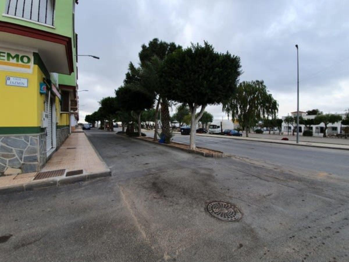 For sale of flat in Níjar