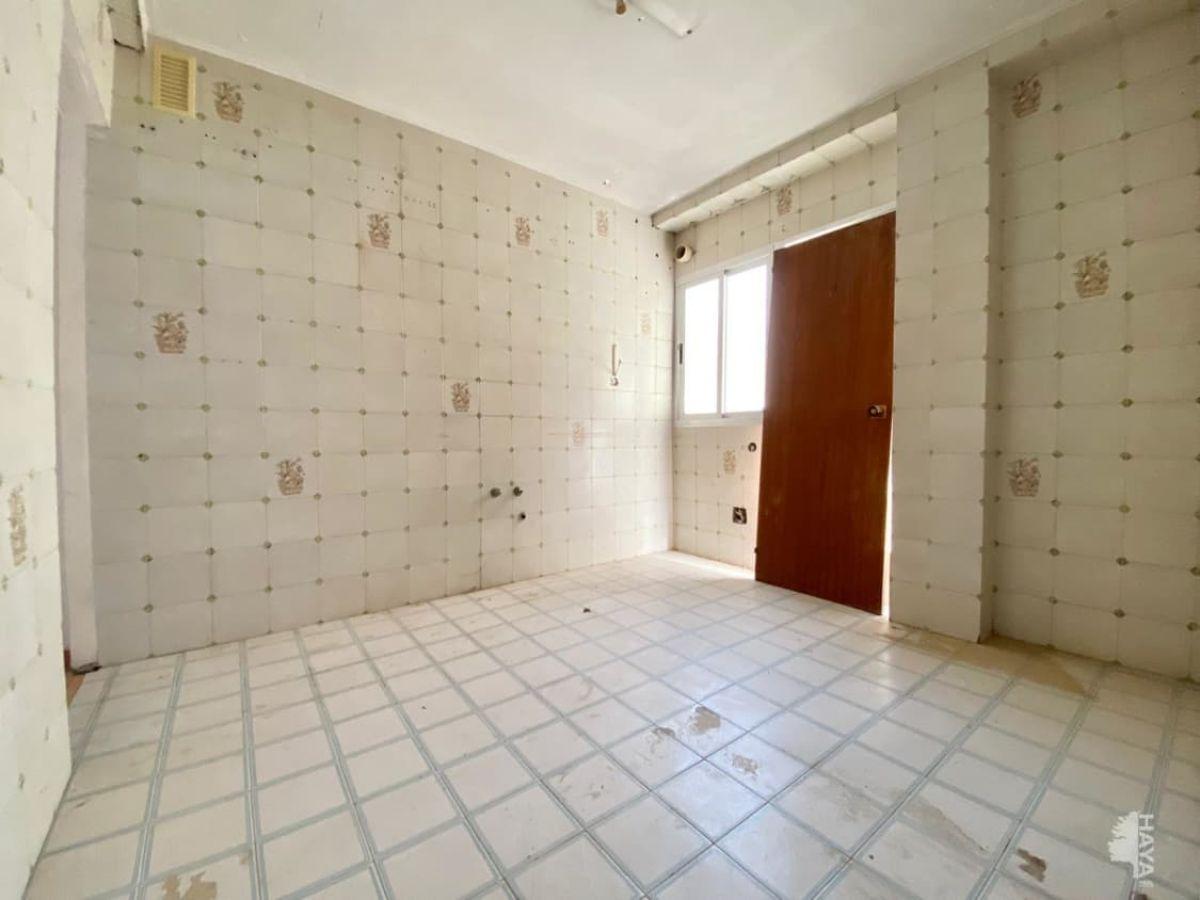 For sale of flat in Almería