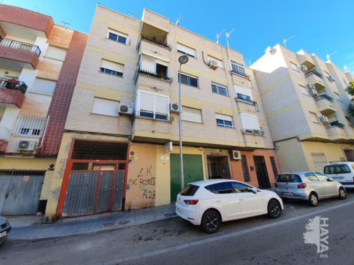 For sale of flat in Almería