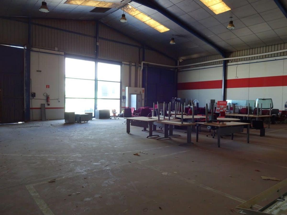 For sale of industrial plant/warehouse in Viator