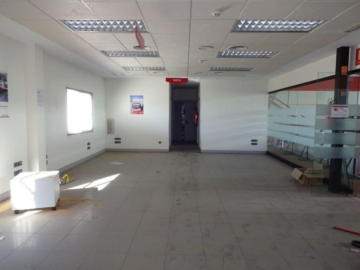 For sale of industrial plant/warehouse in Viator