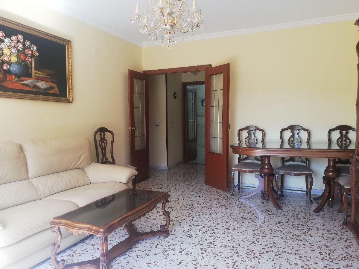 For sale of flat in Almería