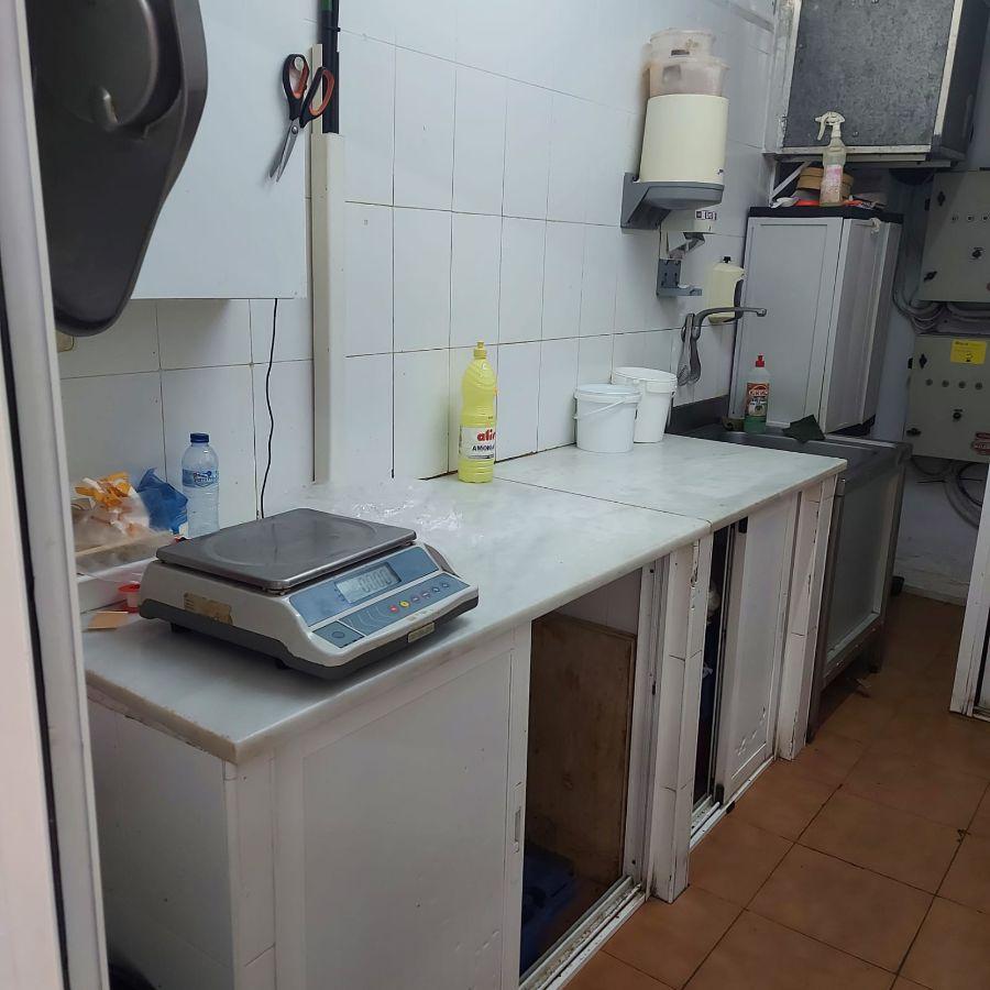Venta de local comercial en Almería