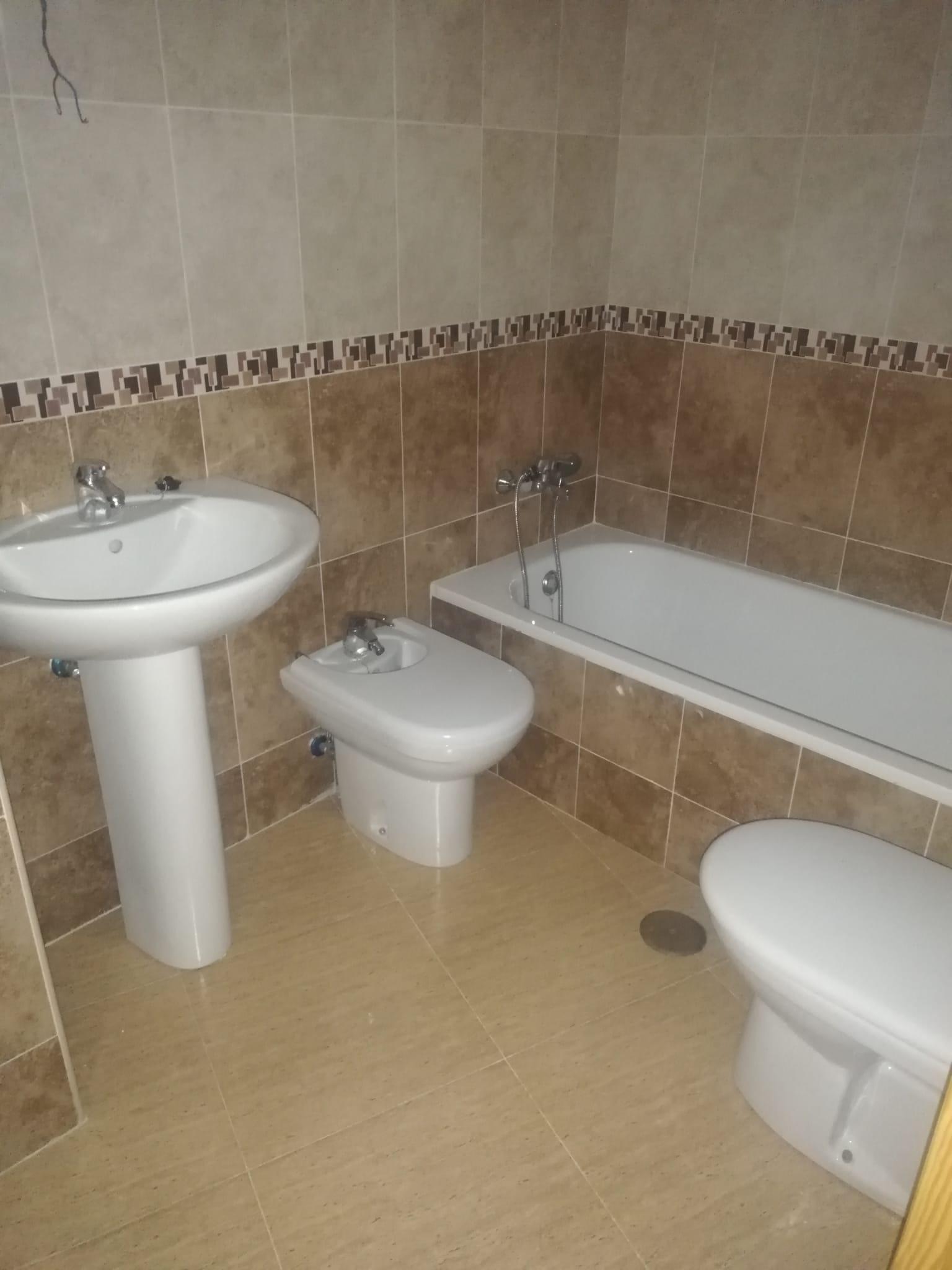 For sale of flat in Almería