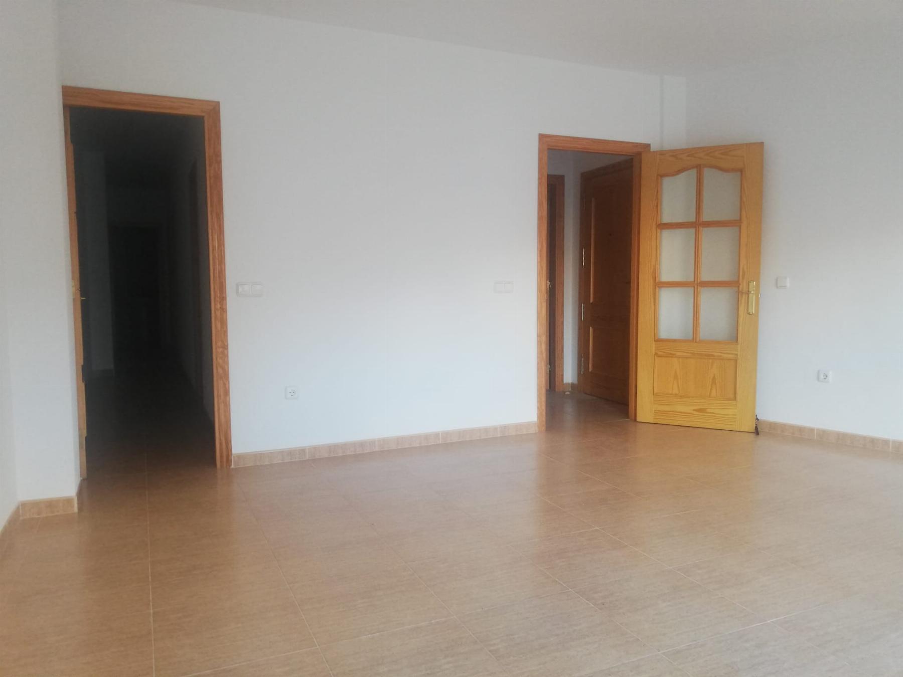 For sale of flat in Almería